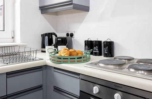 Blackburn House | Captivating 3-Bed House in Blackburn