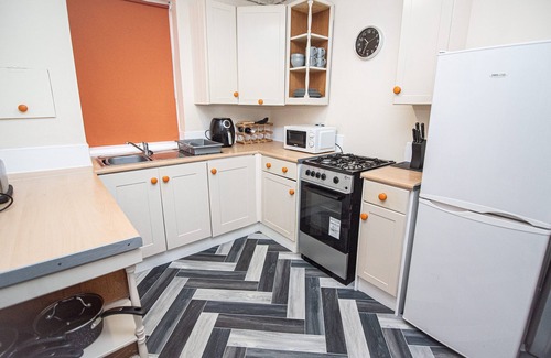 Doncaster House | Captivating 3-Bed House in Doncaster