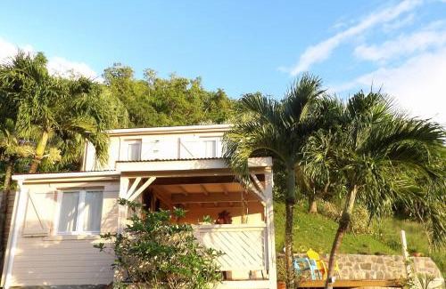 Bas Vent House | Caraïbes Cottages Le Jasmin vue mer a 500m de la plage