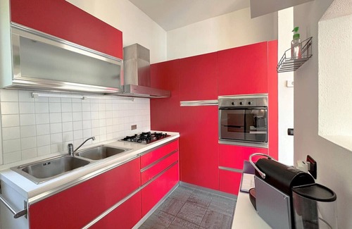 Carate Urio Apartment | Carate 16 apartment with balcony & lake view