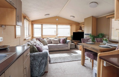 Prestatyn Cottage | CARAVAN 596, pet friendly, country holiday cottage in Prestatyn