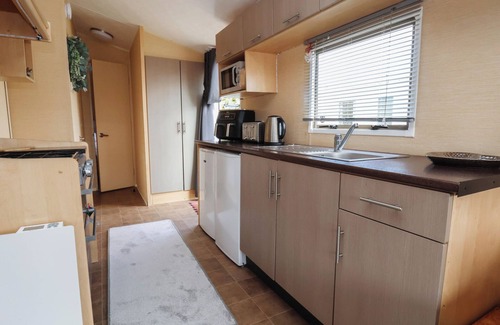 Prestatyn Cottage | CARAVAN 596, pet friendly, country holiday cottage in Prestatyn