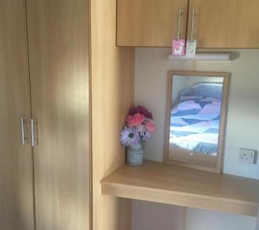 Chapel Saint Leonards Ski Chalet | Caravan 88 2 Bed Sleeps 6 Parking