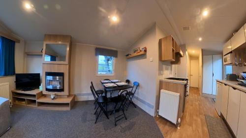 Newquay House | Caravan at Newquay Bay Resort - 3 Bedrooms