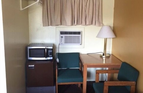 Niagara Falls Hotel | Caravan Motel