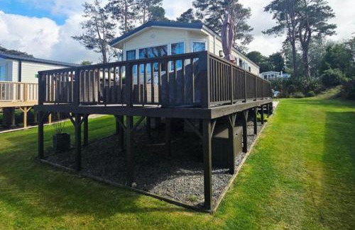 Dinas Cross House | Caravan - Sleeps 4 & Free parking