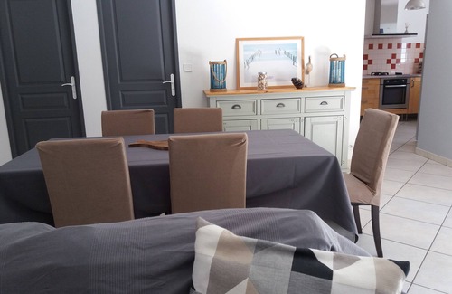 Maubuisson House | Carcans Maubuisson: spacious villa close to the lake and the ocean with wifi