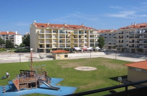 Carcavelos Condo | Carcavelos Ocean Breeze, near the Nova University and the beach