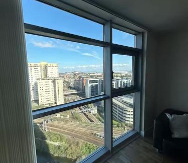 Cardiff City Centre Apartment | Cardiff City Center - FREE On-Site Parking