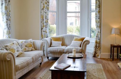 Dumfries House | Cardoness Houses