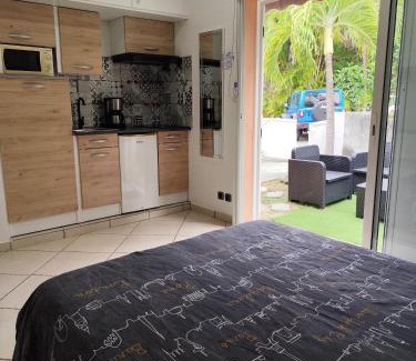 Dampierre Apartment | Caribanou