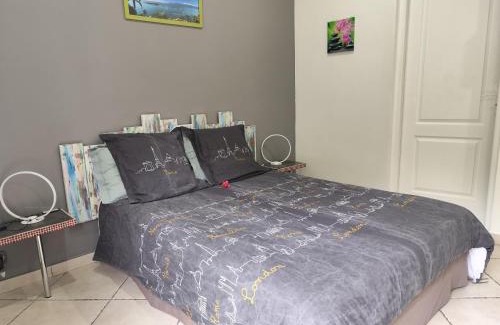 Dampierre Apartment | Caribanou