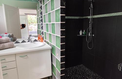 Dampierre Apartment | Caribanou