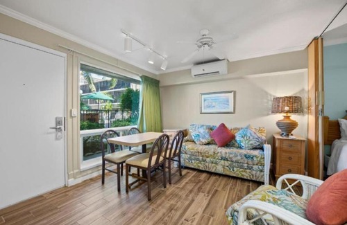 South Island Hotel | Caribbean Beach Club