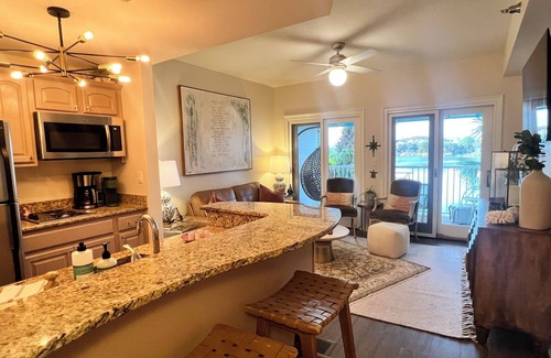 Sunnyside Condo | Carillon Beach Condo with Lakeview & PRIVATE beach access, near 30A & Pier Park
