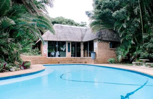 Ezembeni Apartment | Carisford Creek