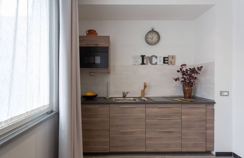 Oltrarno Apartment | Carla's Rooms with Private Bathroom & Kitchen