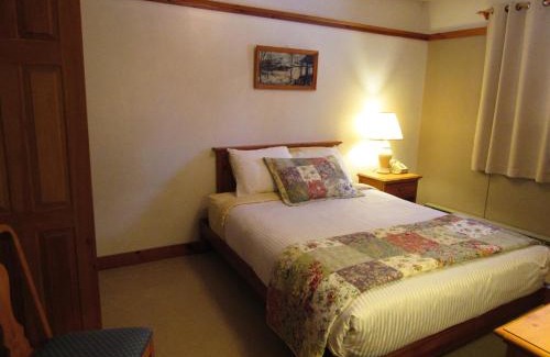 Twin Mountain Hotel | Carlson's Lodge
