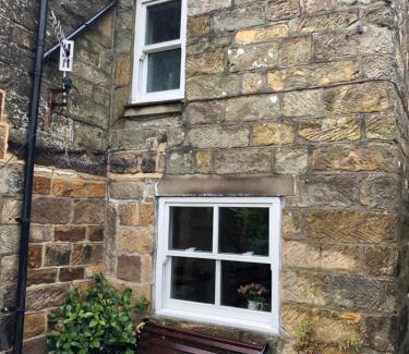Castleton House | Carlton Cottage, Castleton