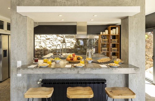 Monserrate Villa | Carmim Villa by Cadenzalux