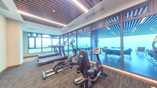 Gelang Patah Apartment | Carnelian Tower Hotel at ForestCity 4107 with WIFI
