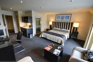 Blenheim Hotel | Carnmore Chateau Marlborough