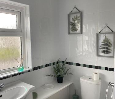 Kenfig Hill House | Carol,s Place Near Porthcawl Margam & M4