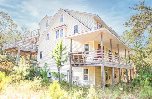 Corolla Village House | Carotank Clubhouse