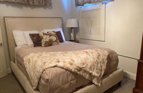 Englewood Apartment | Carousel Lofts - cool space and great location