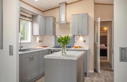 Welney House | Carp Lodge