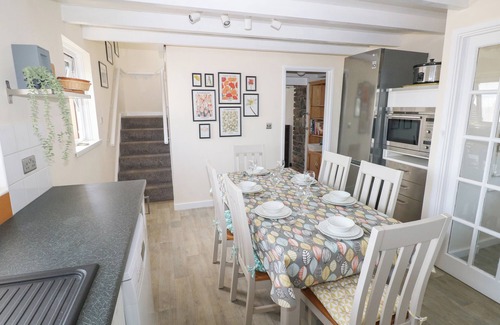 Solva House | CARREG DDU, pet friendly, character holiday cottage in Solva
