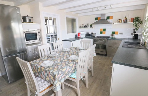 Solva House | CARREG DDU, pet friendly, character holiday cottage in Solva