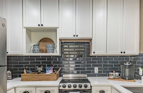 Glenview House | Carriage House, 7 minutes from downtown Louisville