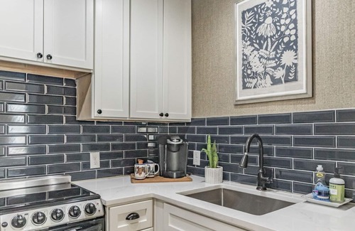 Glenview House | Carriage House, 7 minutes from downtown Louisville