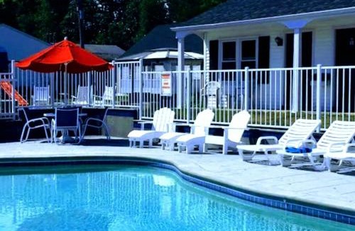 Wells Hotel | Carriage House Motel Cottages & Suites