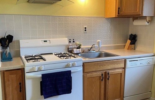 Wyandotte Apartment | Carriage House: Relax This Fall in the Heart of Wyandotte