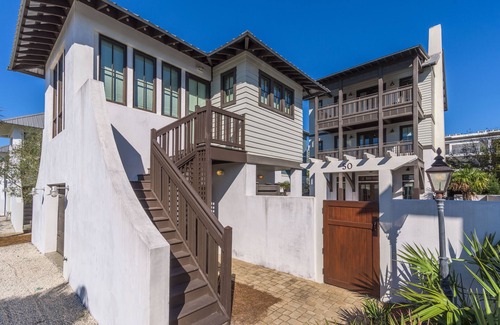 Rosemary Beach Cottage | Carriage House! STEPS from Rosemary Tennis Courts!