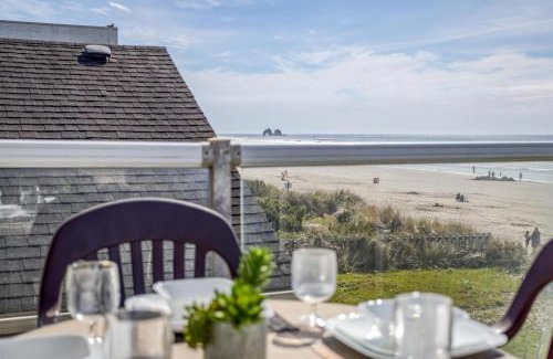 Rockaway Beach House | Carshells Condo 2 - Meredith Lodging