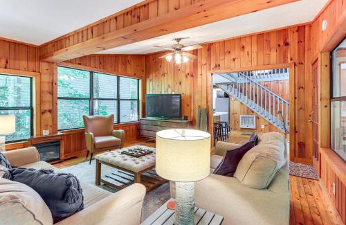 Rivers Edge House | Cartecay River Retreat with Yard and Screened Porch!