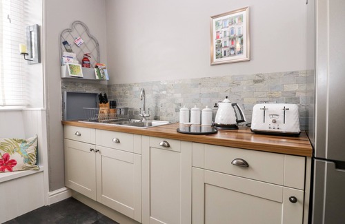 Cartmel Cottage | CARTMEL FLAT, romantic in Cartmel