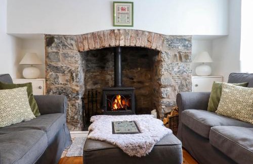 Llangernyw House | Cartref