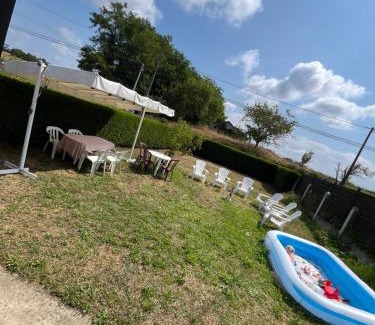 Dommartin-les-Cuiseaux House | Casă de weekend și vacanță