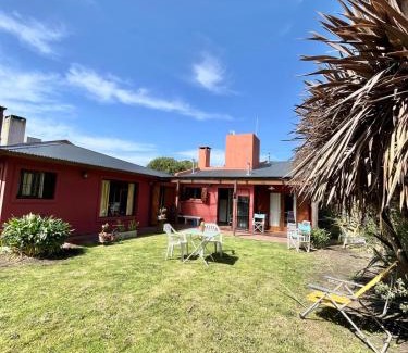 General San Martin House | Casa a 1 cuadra del golf - Familias y jovenes