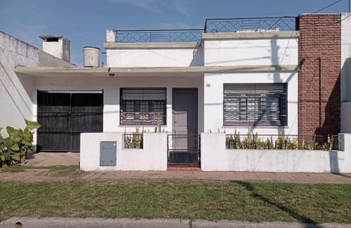 Zarate House | Casa a pocas cuadras del centro
