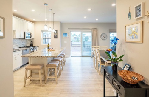 Avila Beach House | Casa Alina: a modern 7 bedroom wine to waves