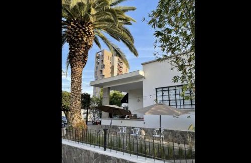 Americana Hotel | Casa Almera Self Check-in