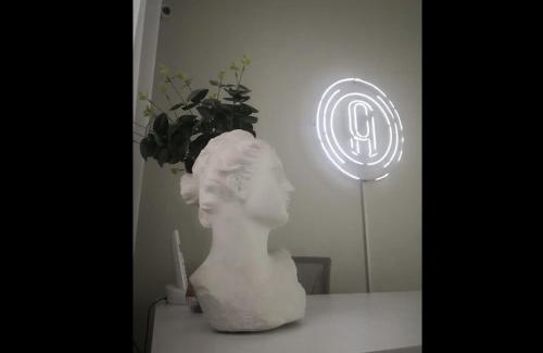 Americana Hotel | Casa Almera Self Check-in