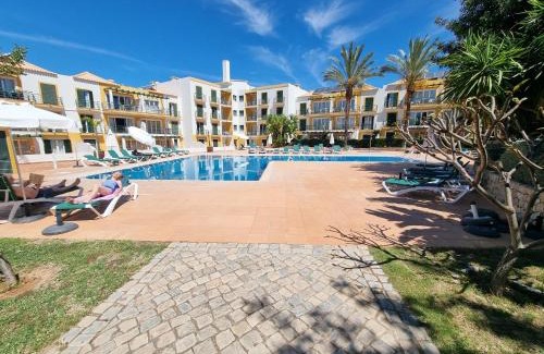 Tavira House | Casa Amarela