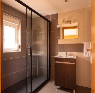 Covilha House | Casa Amarela - Serra da Estrela Portugal