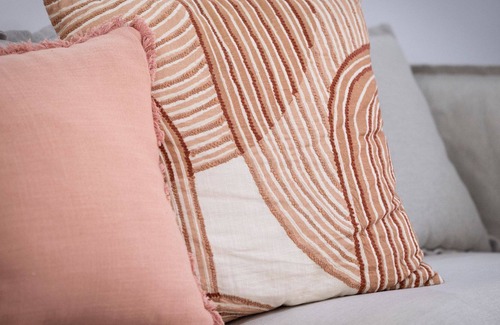 Merewether Apartment | Casa Amor - Coastal apartment short walk to the beach, cafes and restuarants